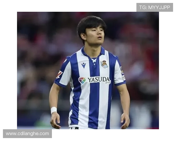 久保建英在国际赛场上的精彩表现引发全球球迷热议与期待